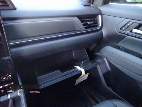 New 2026 GMC Terrain AT4 w/ Convenience Package III image 28