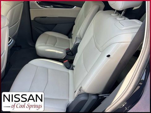 Used 2025 Cadillac XT6 Premium Luxury w/ Technology Package FWD image 22