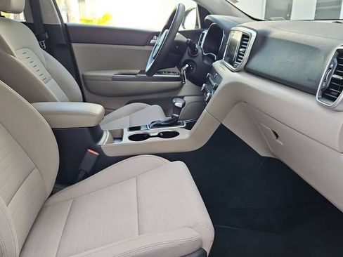 Used 2021 Kia Sportage LX w/ LX Fwd Popular Package image 27