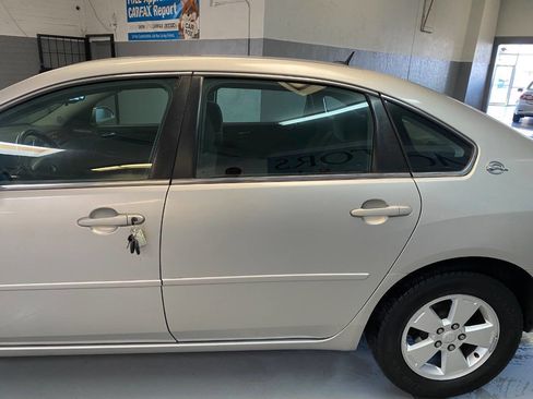 Used 2006 Chevrolet Impala LT w/ Preferred Equipment Group FWD image 14