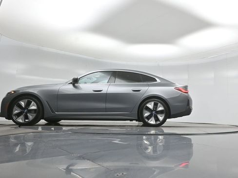 Used 2023 BMW i4 eDrive40 RWD image 8