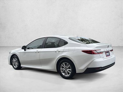 Used 2025 Toyota Camry LE w/ Convenience Package FWD image 7