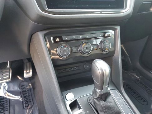 Used 2019 Volkswagen Tiguan S FWD image 20