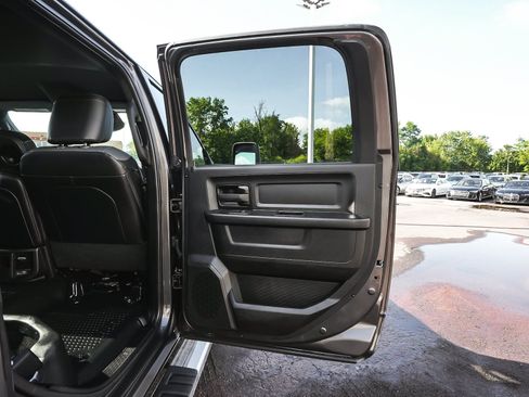 Used 2026 RAM 2500 Tradesman w/ Chrome Appearance Group AWD/4WD image 14