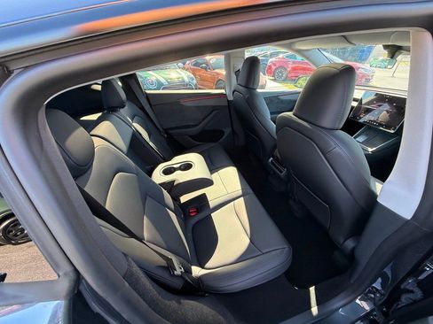 Used 2026 Tesla Model Y 2WD image 28