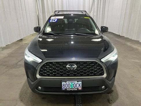 Certified 2024 Toyota Corolla Cross XLE w/ Convenience Package AWD/4WD image 9