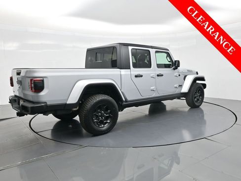 Used 2023 Jeep Gladiator Willys image 7