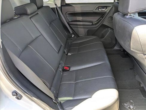 Used 2018 Subaru Forester 2.5i Touring AWD/4WD image 18