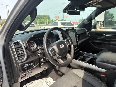 Used 2025 RAM 1500 Big Horn AWD/4WD image 3