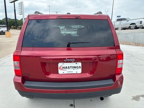 Used 2016 Jeep Patriot Sport w/ Power Value Group FWD image 4