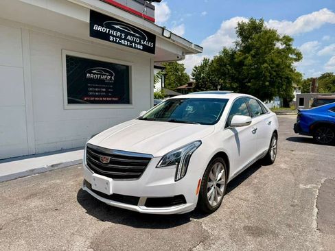 Used 2019 Cadillac XTS FWD image 1