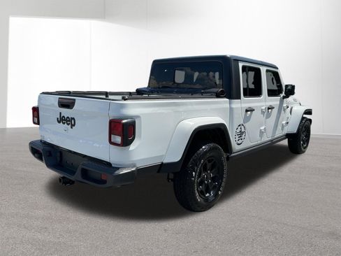 Used 2022 Jeep Gladiator Sport AWD/4WD image 3