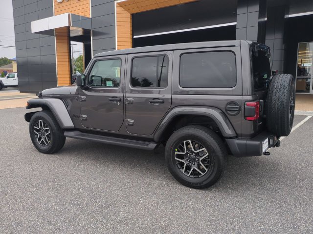 New 2027 Jeep Wrangler Unlimited Sahara AWD/4WD image 6