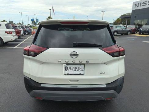 Certified 2021 Nissan Rogue SV FWD image 7