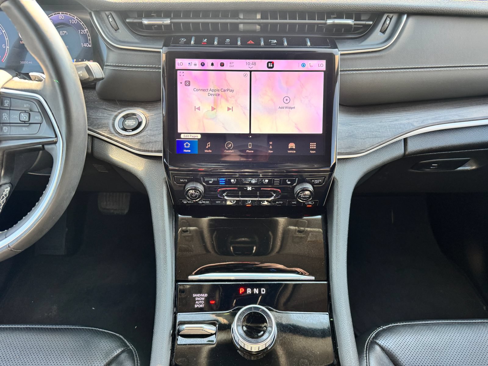 Used 2023 Jeep Grand Cherokee L Limited w/ Luxury Tech Group II AWD/4WD image 21