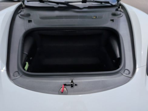 Used 2018 Porsche 718 Cayman RWD image 35