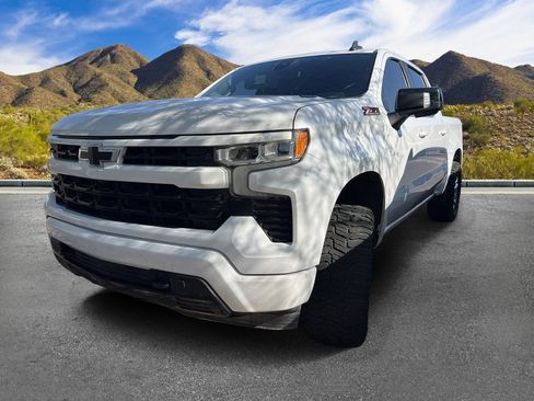 Used 2022 Chevrolet Silverado 1500 RST w/ Convenience Package II AWD/4WD image 14