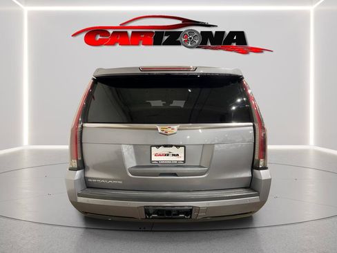 Used 2020 Cadillac Escalade Luxury image 6