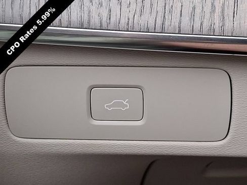 Certified 2025 Volvo XC90 B6 Plus w/ Protection Package Premier AWD/4WD image 27