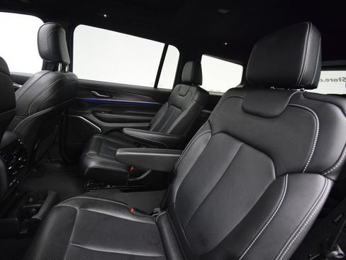 Used 2023 Jeep Grand Cherokee L Overland AWD/4WD image 26