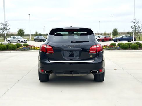 Used 2013 Porsche Cayenne Sport Utility 4D image 5