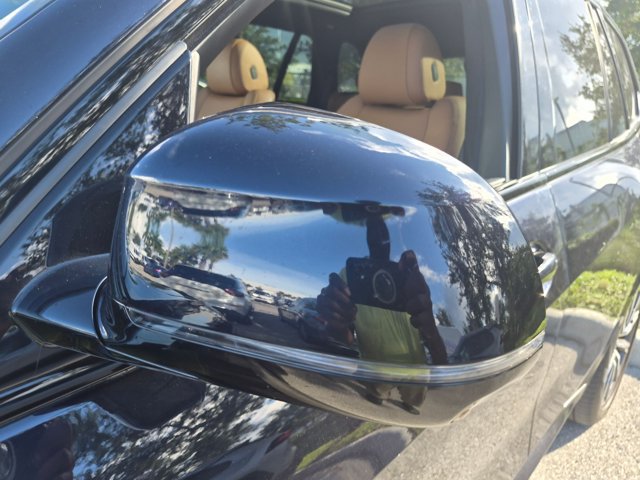 Used 2022 BMW X5 xDrive45e w/ M Sport Package AWD/4WD image 7