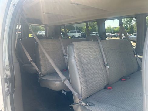 Used 2019 Chevrolet Express 3500 LT w/ LT Preferred Equipment Group RWD image 10