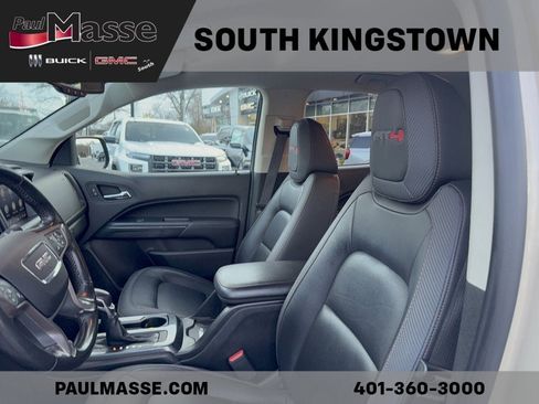 Used 2022 GMC Canyon AT4 w/ Trailering Package image 9