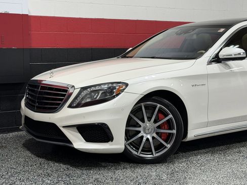 Used 2015 Mercedes-Benz S 63 AMG 4MATIC Sedan w/ Driver Assistance Package image 20