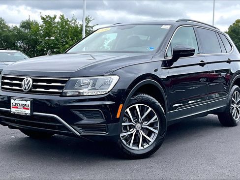 Used 2019 Volkswagen Tiguan SE AWD/4WD image 1
