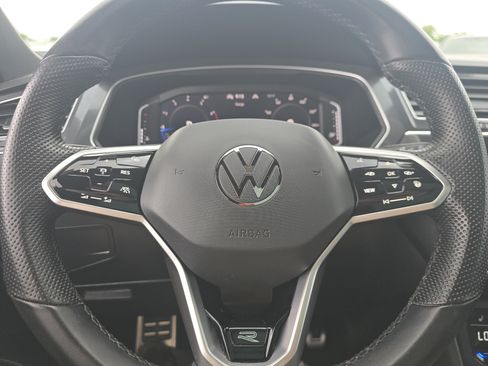 Certified 2024 Volkswagen Tiguan SEL R-Line AWD/4WD image 24