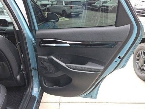 Certified 2024 Kia Seltos SX w/ SX Sunroof Package image 29