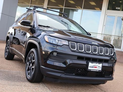 Used 2022 Jeep Compass Latitude w/ Convenience Group image 7