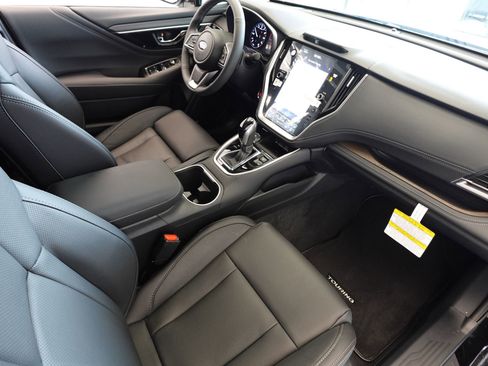 Used 2025 Subaru Outback Touring w/ Tech Package 2 image 28