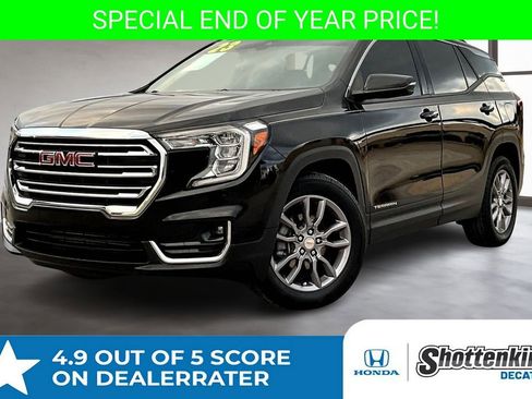 Used 2023 GMC Terrain SLT w/ LPO, Floor Liner Package image 1