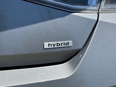 Certified 2025 Hyundai Elantra SEL FWD image 30