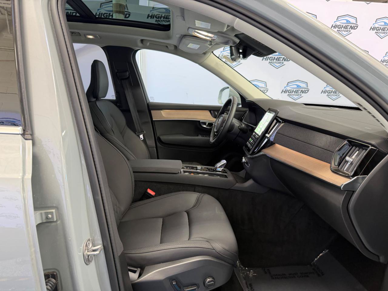Used 2026 Volvo XC90 B6 Plus AWD/4WD image 28