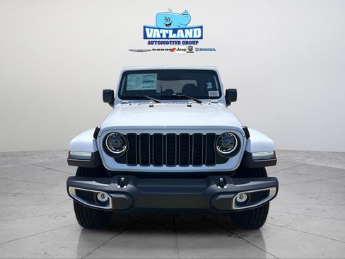 New 2026 Jeep Gladiator Sport AWD/4WD image 21