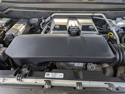 Used 2023 GMC Canyon Denali w/ Denali Black Edition image 23