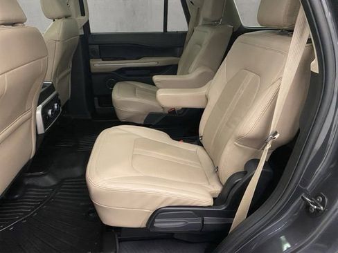 Used 2022 Ford Expedition Limited image 25
