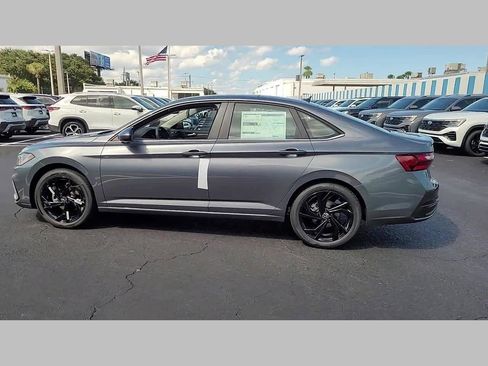 New 2026 Volkswagen Jetta SE image 13