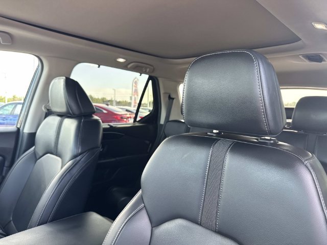 Used 2025 Honda Pilot Touring image 25