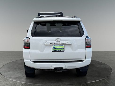 Used 2019 Toyota 4Runner SR5 AWD/4WD image 7