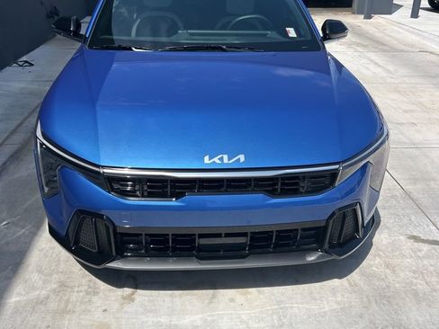 Used 2025 Kia K4 GT-Line w/ GT-Line Premium Package image 2