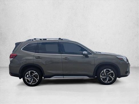 Used 2024 Subaru Forester Touring AWD/4WD image 4