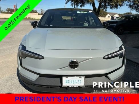 New 2026 Volvo EX30 Ultra image 3