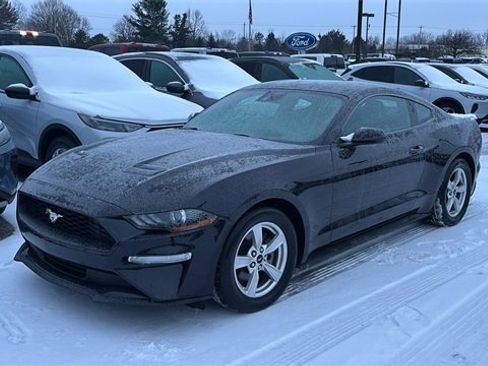Used 2023 Ford Mustang Coupe image 2