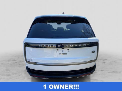 Used 2023 Land Rover Range Rover SE AWD/4WD image 4