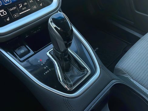 Used 2020 Subaru Outback Premium image 15