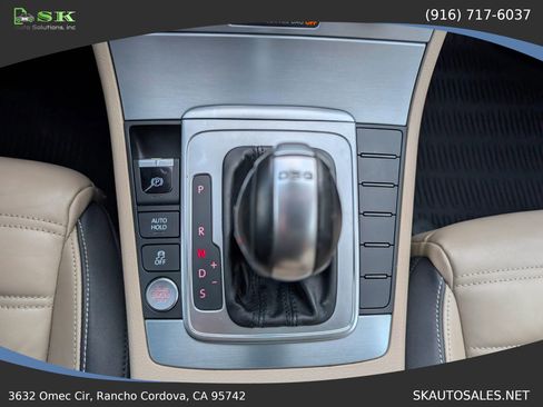 Used 2017 Volkswagen CC R-Line Executive image 25